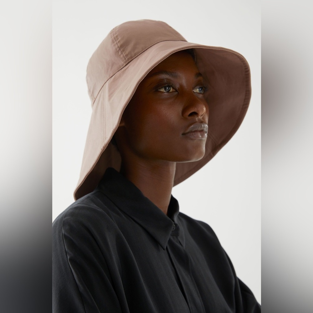 NWT COS Waxed Cotton Rain Hat